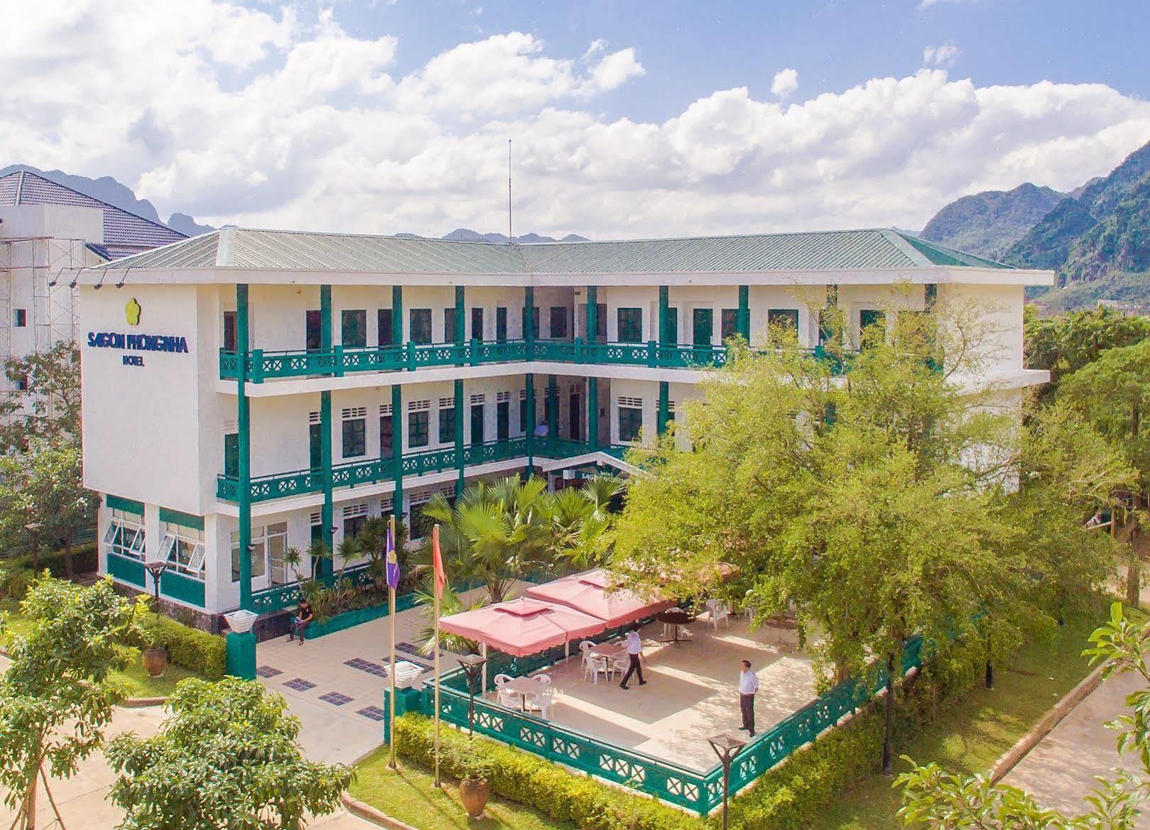 Sai Gon Phong Nha Hotel Донг Хой Екстериор снимка